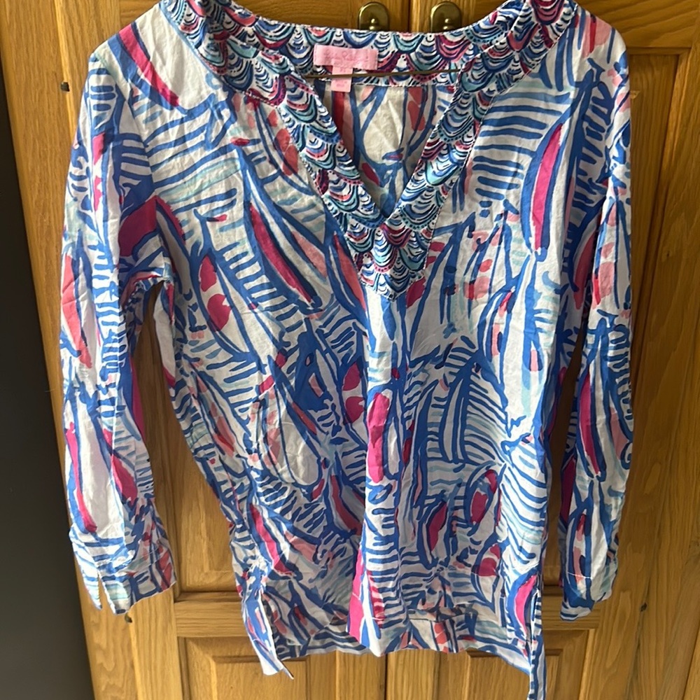 - Lilly Pulitzer Amelia island red right return resort sailboat tunic. Siz…